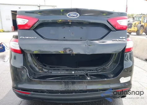 2014 Ford Fusion Hybrid Se z USA, uszkodzony, nr VIN 3FA6P0LU8ER238650